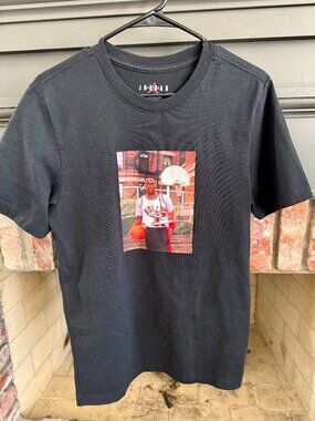 NWT Men's Jordan Photo T-Shirt/ Size SMALL